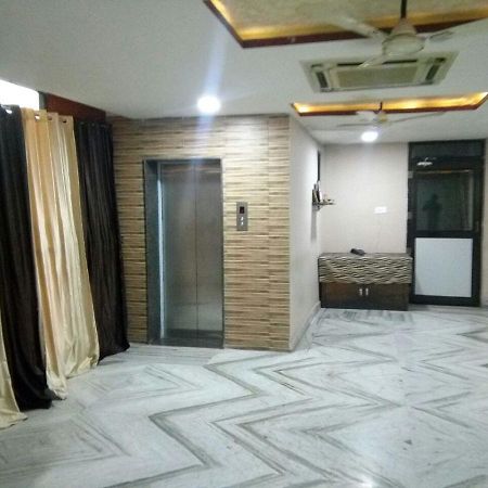 Raigarh Hotel Shree Pushpak מראה חיצוני תמונה