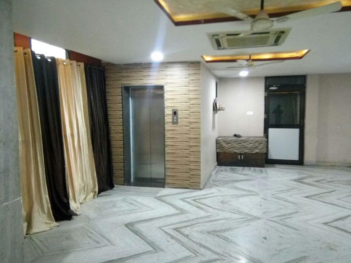Raigarh Hotel Shree Pushpak מראה חיצוני תמונה