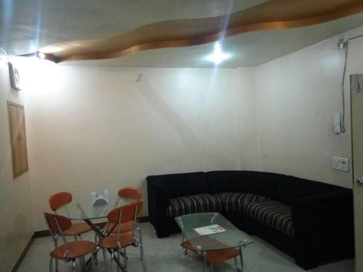 Raigarh Hotel Shree Pushpak מראה חיצוני תמונה