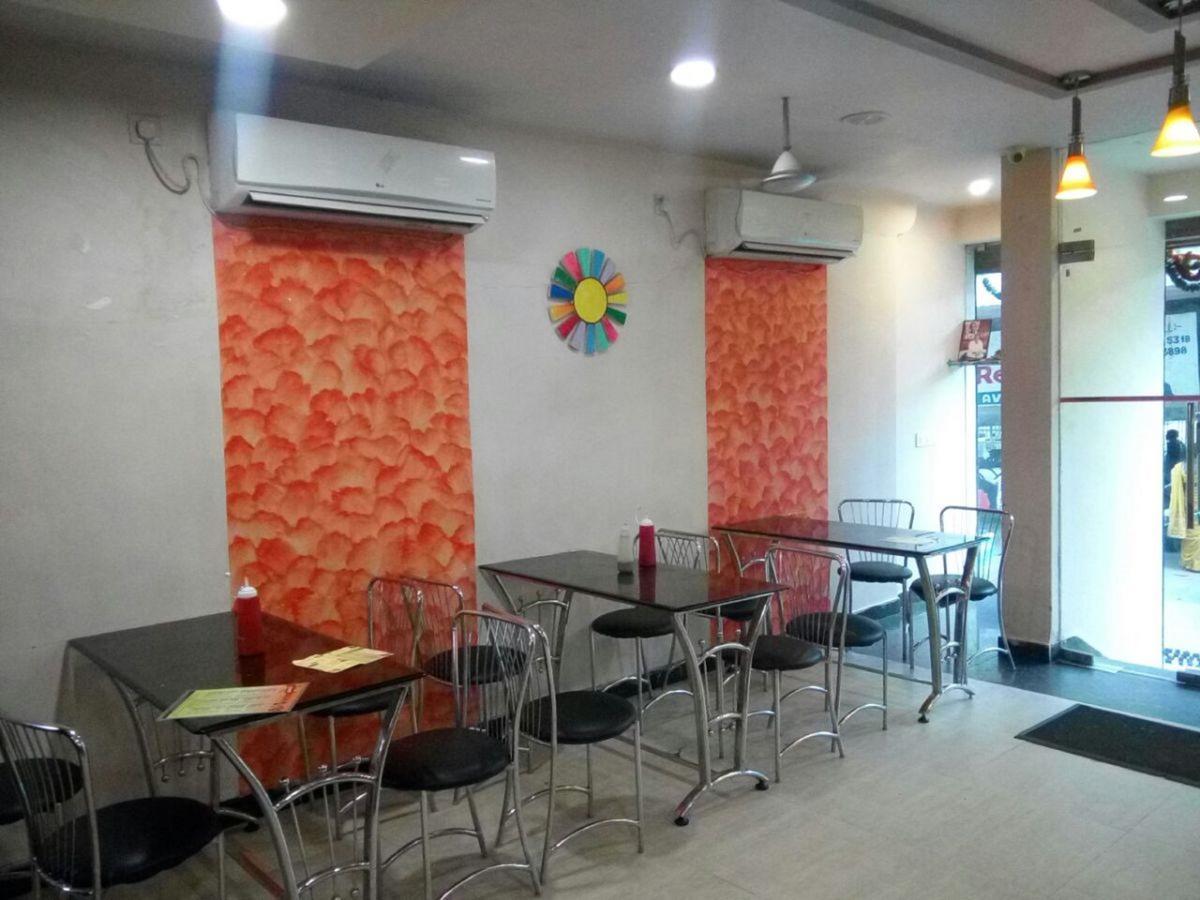 Raigarh Hotel Shree Pushpak מראה חיצוני תמונה
